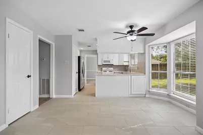 806 Forest Bay Court, Houston, TX 77062 - Photo 3