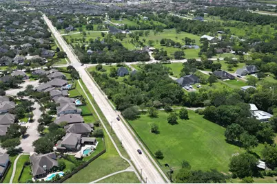 1031 Louisiana Avenue, League City, TX 77573 - Photo 9