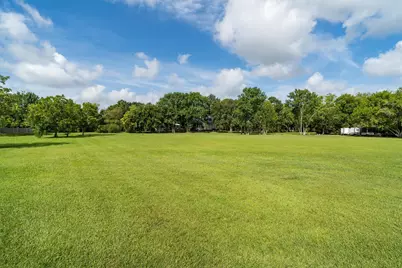 1031 Louisiana Avenue, League City, TX 77573 - Photo 5
