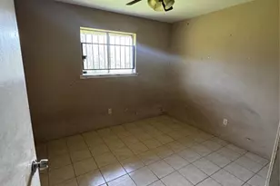 11018 Dalebrook Dr, Houston, TX 77016 - Photo 13