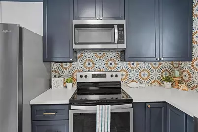 370 Ling Street, Bayou Vista, TX 77563 - Photo 7