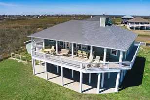 200 Mobile, Crystal Beach, TX 77650 - Photo 3