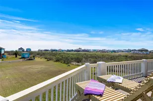 200 Mobile, Crystal Beach, TX 77650 - Photo 9