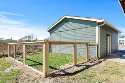 200 Mobile, Crystal Beach, TX 77650 - Photo 49