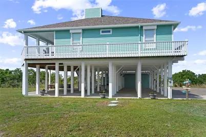 200 Mobile, Crystal Beach, TX 77650 - Photo 49