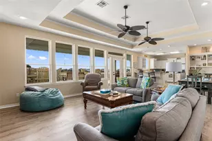 200 Mobile, Crystal Beach, TX 77650 - Photo 25