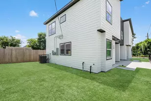 6186 Eastland St, Houston, TX 77028 - Photo 25