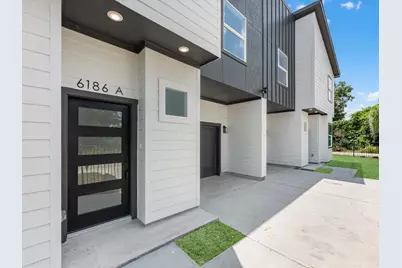 6186 Eastland Street #A/B, Houston, TX 77028 - Photo 3
