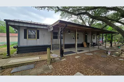 78 Avenue D, Van Vleck, TX 77482 - Photo 5