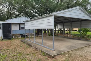 78 Avenue D, Van Vleck, TX 77482 - Photo 1