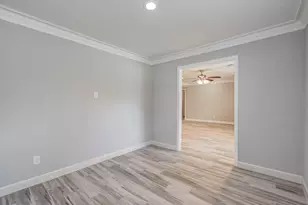 11403 Braewick Dr, Houston, TX 77035 - Photo 19