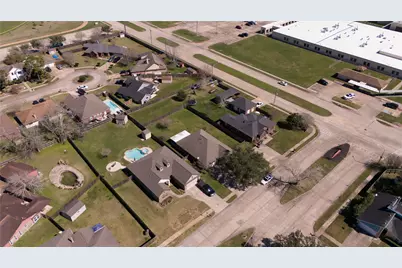 1105 Isabella Boulevard, Angleton, TX 77515 - Photo 29