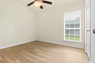 1105 Isabella Blvd, Angleton, TX 77515 - Photo 19