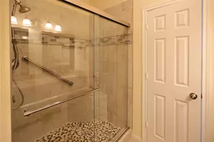 1105 Isabella Blvd, Angleton, TX 77515 - Photo 21