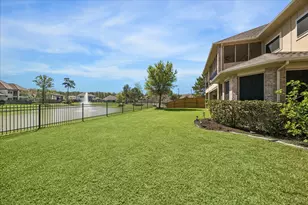 14902 Somerset Horizon Ln, Houston, TX 77044 - Photo 25