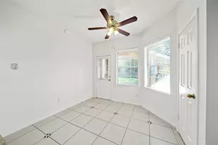 1711 S Medio River Cir, Sugar Land, TX 77478 - Photo 9