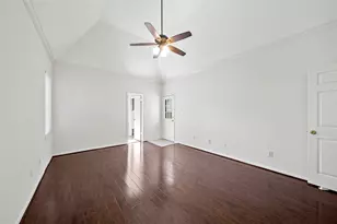 1711 S Medio River Cir, Sugar Land, TX 77478 - Photo 11