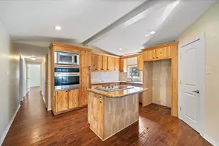 29115 Cherokee Ln, Waller, TX 77484 - Photo 5