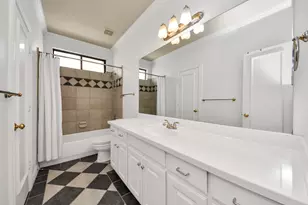 605 W Polk St, Houston, TX 77019 - Photo 33