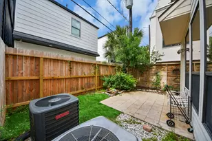 605 W Polk St, Houston, TX 77019 - Photo 39