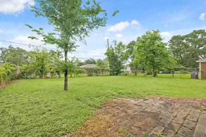 9133 Woodlyn Road, Houston, TX 77078 - Photo 13