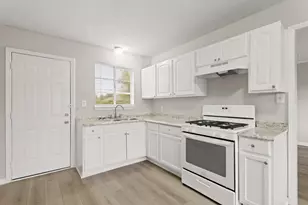 9133 Woodlyn Rd, Houston, TX 77078 - Photo 5