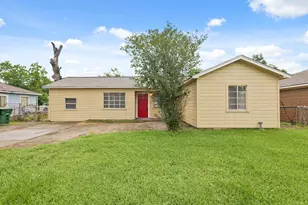9133 Woodlyn Rd, Houston, TX 77078 - Photo 1