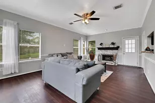 1410 Quiet Green Ct, Houston, TX 77062 - Photo 7