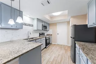 4929 Meadow Pl Dr, Pasadena, TX 77571 - Photo 9