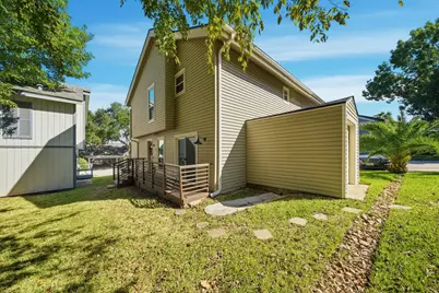 24 Lakeview Village, Conroe, TX 77356 - Photo 5