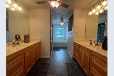 1100 Swiss Alp Hills Loop, Schulenburg, TX 78956 - Photo 17