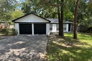 24 E Bigelow Oak Ct, The Woodlands, TX 77381 - Photo 1