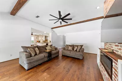 3430 W Meadow Lane, Dickinson, TX 77539 - Photo 5