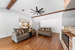 3430 W Meadow Ln, Dickinson, TX 77539 - Photo 5