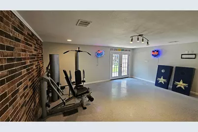 3430 W Meadow Lane, Dickinson, TX 77539 - Photo 31