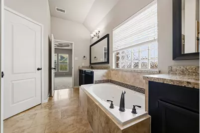 13811 Wickdale Garden Lane, Houston, TX 77044 - Photo 23