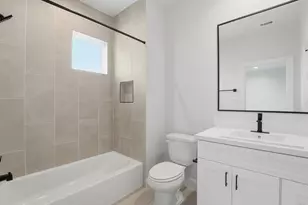 9207 Ft George St, Houston, TX 77063 - Photo 21