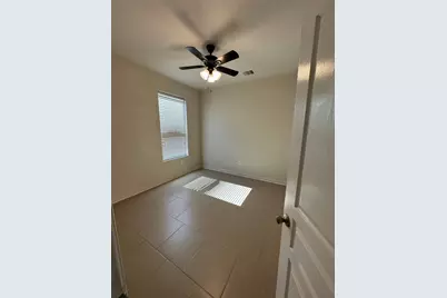 10011 Sanders Rose Lane, Houston, TX 77044 - Photo 13