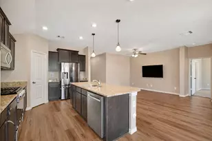 1014 Fannin St, Brenham, TX 77833 - Photo 15