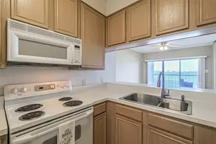 351 Lakeside Ln, Houston, TX 77058 - Photo 25