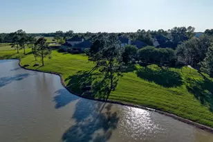 1575 Garden Lakes Dr, Friendswood, TX 77546 - Photo 5