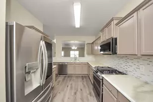 1855 Garnett Breeze Dr, Rosharon, TX 77583 - Photo 3
