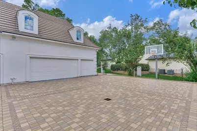 206 N Tranquil Path, The Woodlands, TX 77380 - Photo 9
