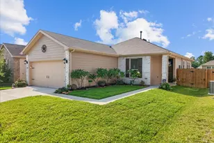 712 Allana Ln, Alvin, TX 77511 - Photo 3