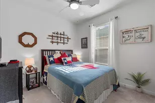 712 Allana Ln, Alvin, TX 77511 - Photo 13