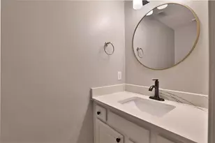 5005 Georgi Ln, Houston, TX 77092 - Photo 9