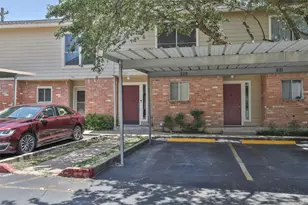 5005 Georgi Ln, Houston, TX 77092 - Photo 3