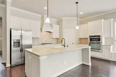 78 Hearthshire Circle, The Woodlands, TX 77354 - Photo 9