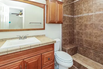 84 Fallshire Drive, The Woodlands, TX 77381 - Photo 11