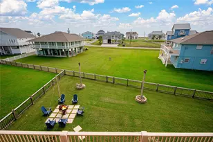 3228 Castle Dr, Crystal Beach, TX 77650 - Photo 23
